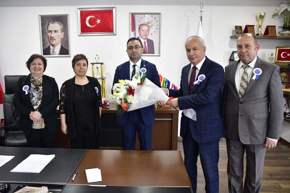 Vergi Dairesi Müdürlüğünden Başkan Erdoğan’a ziyaret 