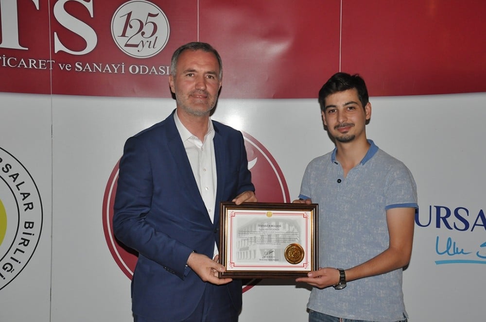 Vergi rekortmenleri ödüllendirildi 