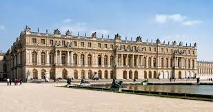 Versay Sarayı bomba ihbarıyla boşaltılmıştı! Asılsız olduğu anlaşılınca..