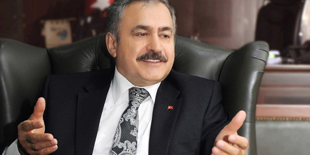 Veysel Eroğlu 'Tecrübe meselesi' deyip kuraklığın çaresini açıkladı