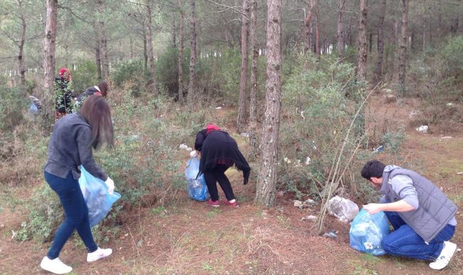 Vezirköprü'de çevre temizliği yapıldı
