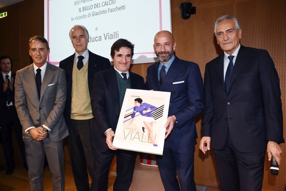 Vialli’ye ’Futbolun Güzeli’ ödülü verildi 