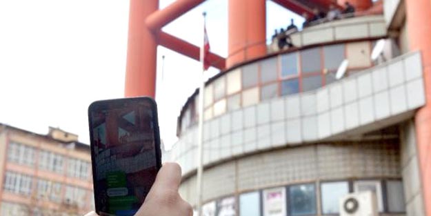 Vicdanları yaralayan an! İntihar girişimini canlı yayınladılar