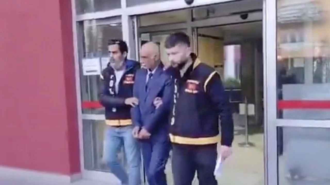 Vicdanları yaralayan skandal! Kelepçe vurulan öğretmen hakkındaki gerçek gün yüzüne çıktı