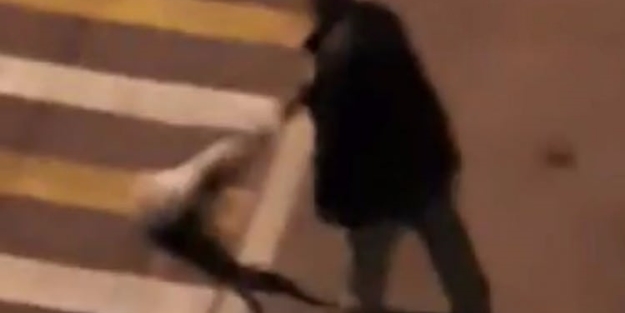 Vicdansız adam bayılan köpeğe bakın ne yaptı?