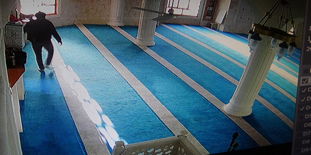 Vicdansız! Cami hırsızı kasayı kırıp bağış parasını çaldı