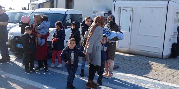 Vicdansız Yunan bunu da yaptı! Göçmenlerin yardımına Türkiye yetişti