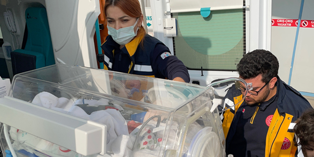 Vicdansızlar! Kordonu bile kesilmemiş yeni doğan bebeği soğukta ölüme terk ettiler