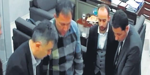 Vıcık vıcık pislik gözlerimizin önüne dökülmüş... Ah ah bu ülkede savcı olsa ..!
