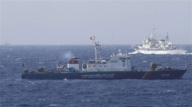 Vietnam Çin yük gemisine el koydu