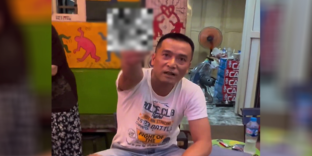 Vietnam'da bir esnaf Yahudi turistleri dükkanından kovdu