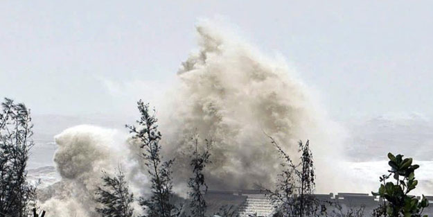 Vietnam'ı tayfun vurdu: 4 ölü