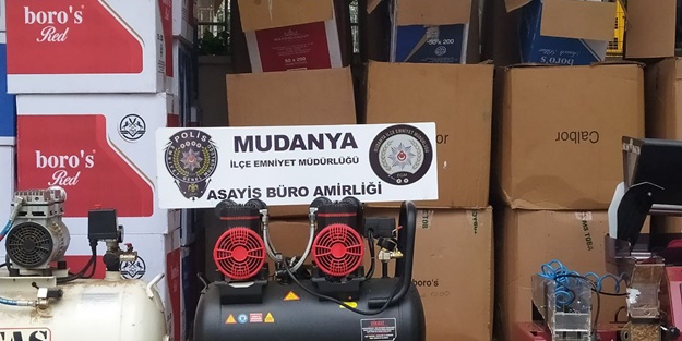 Villada kaçak sigara ürettikleri öne sürülen 2 şüpheli yakalandı