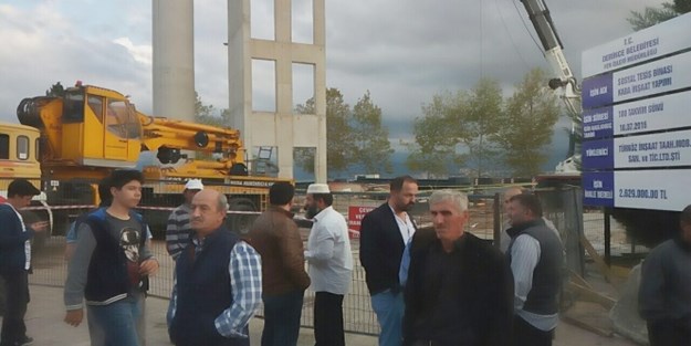 Vince bağlı sepet düştü: 2 ölü