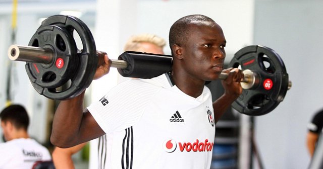 Vincent Aboubakar ilk antrenmanına çıktı