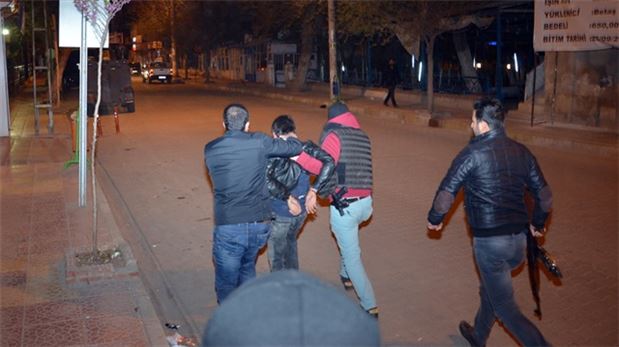 Viranşehir'de bombacı yakalandı