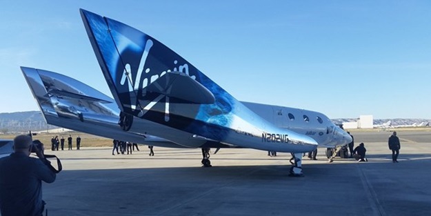 Virgin Galactic, yeni uzay gemisini tanıttı