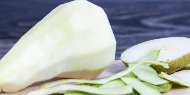 Vitamini kabuğunda saklı olarak bilinen bu meyve: bundan sonra dikkatli soymanız gerekiyor! Tek başına yeterli