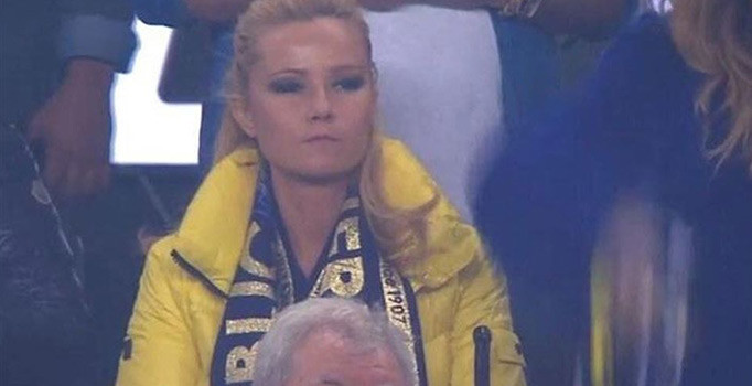 Vodafone Park'ta Müge Anlı'ya büyük tepki