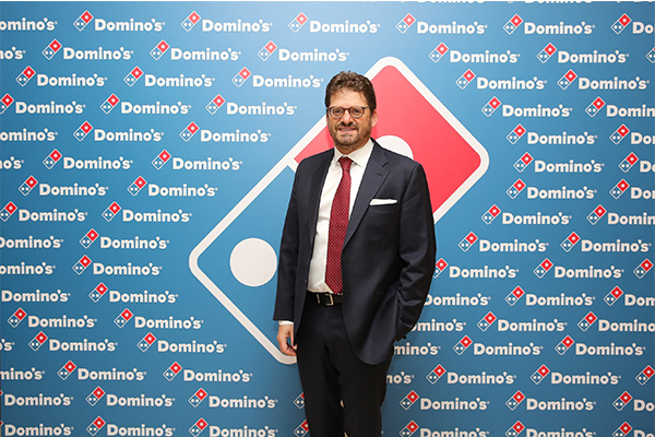 Vodafone'un Çalışan Mesafe Takip çözümü, Domino's'ta sosyal mesafeyi koruyacak
