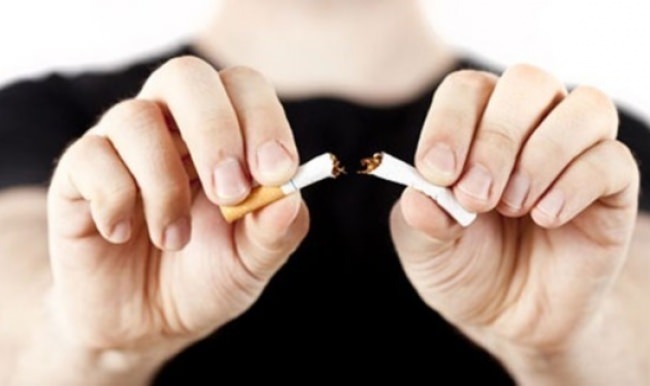 Vokoloji Uzmanı Dr. Denizoğlu: Sigara, ses tellerinizi erkekleştiriyor