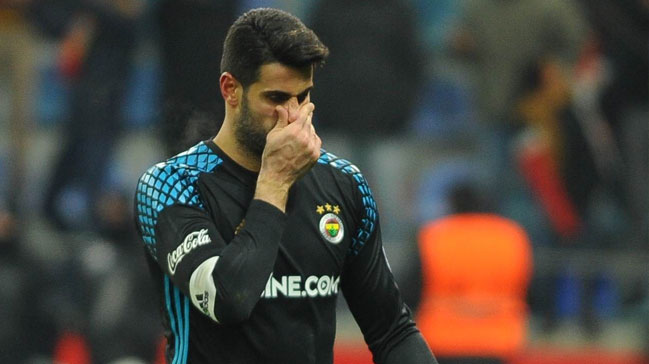 Volkan Demirel soyunma odasında patladı!