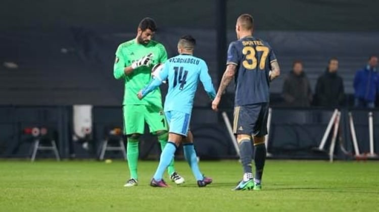 Volkan Demirel'den gurbetçi futbolcuya; 'Akıllı ol!..'