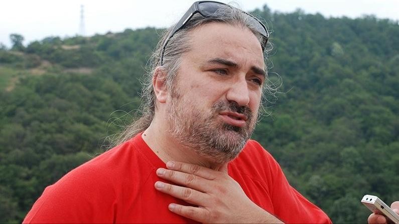 Volkan Konak, müziği bıraktığını açıkladı! Sebebi “Hadi git işine be, sen kimi yiyorsun” dedirtti! Bakalım gerçekten kurtulacak mıyız?