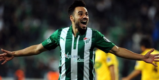 Volkan Şen'de Bursaspor'a imzayı atıyor.