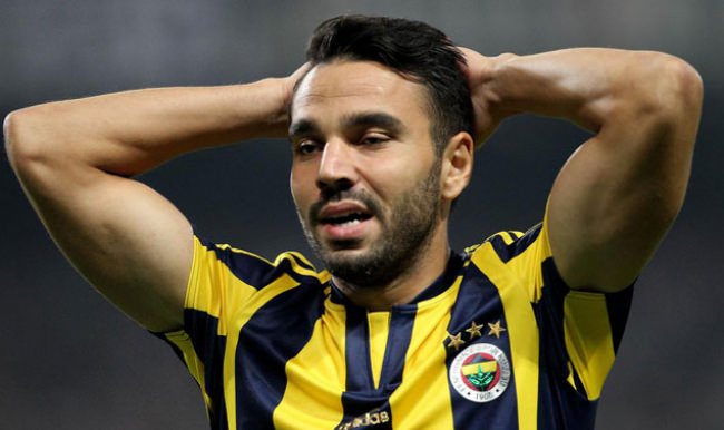 Volkan Şen koridorda fenalaşmış!