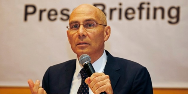 Volker Türk'ten Arakanlı Müslümanları koruma çağrısı