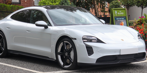 Porsche'a talep patladı! Yüzde 9 arttı