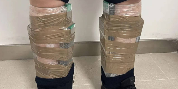 Vücudundan çıkanlar şok etti! Böyle kaçakçı ne gördünüz ne duydunuz!