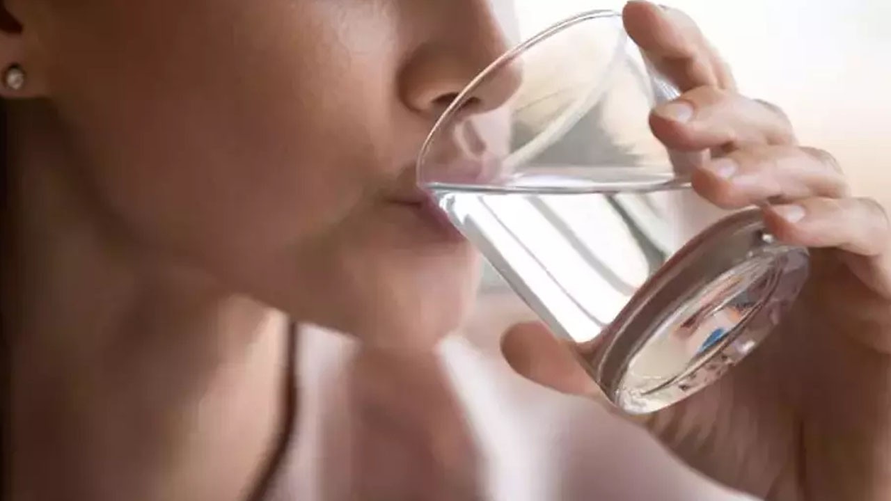 Vücut susuz kalınca ne oluyor? İşte tetiklediği hastalıklar