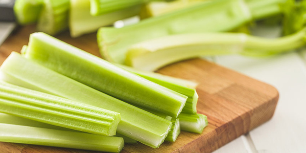 Vücuttaki tüm yağı ve parazitleri 2 malzeme ile temizleyin: Zehir ve virüsü dışarı atan karışım listesinde 1 numara