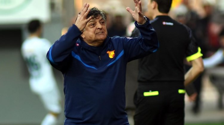 Vural ettiği küfür için özür diledi