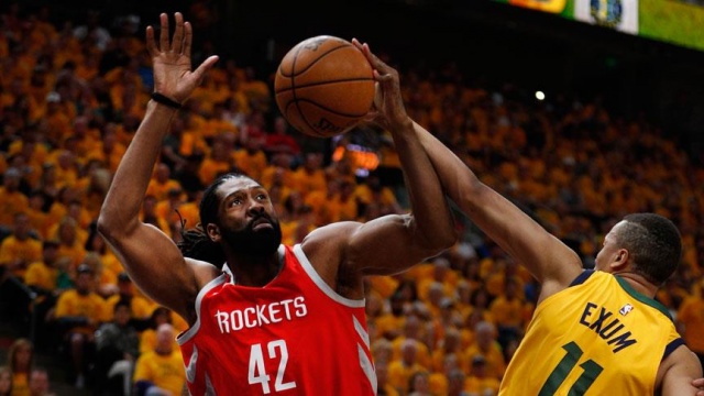 Warriors ve Rockets konferans finaline yaklaştı