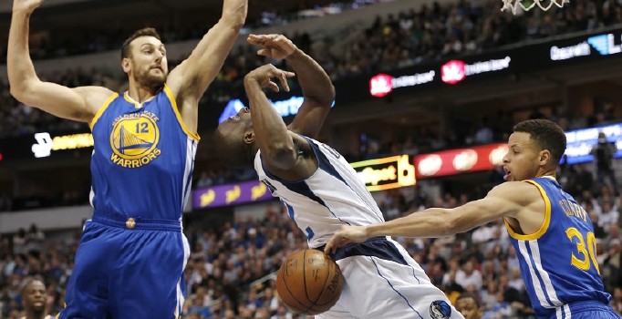 Warriors'u Dallas da durduramadı