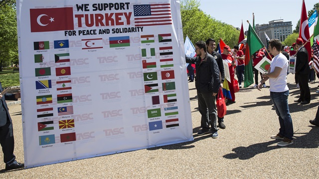 Washington'da Türkiye için yürüyüş düzenlediler
