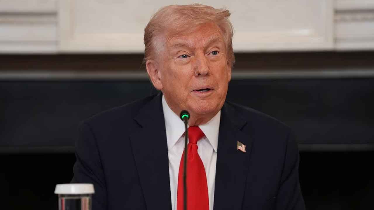 Washington'dan Tahran'a ağır darbe! Trump bizzat duyurdu