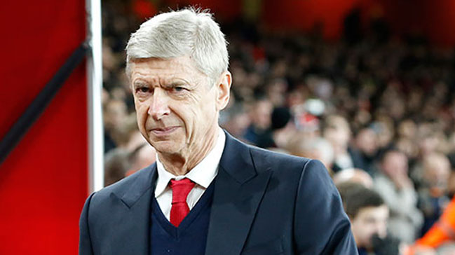 Wenger sonunda pes etti!