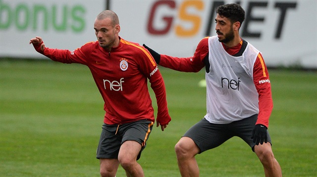 Wesley Sneijder rekora bir gol uzakta