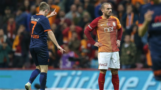 Wesley Sneijder yenilgi sonrası patladı