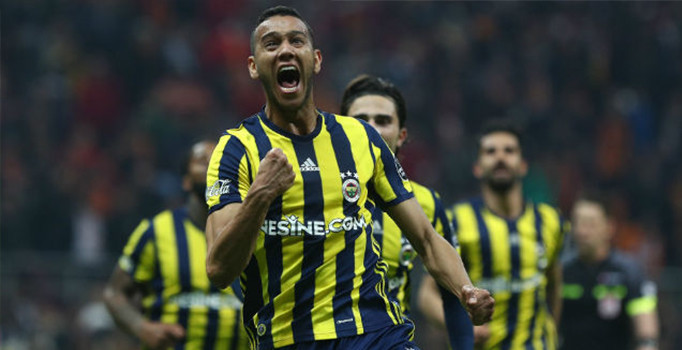 West Bromwich Fenerbahçeli Josef de Souza'ya talip oldu