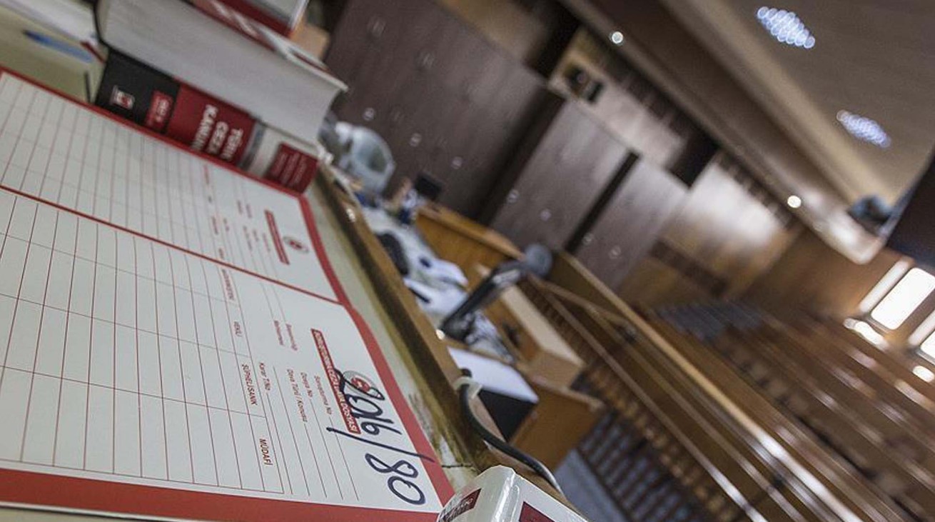 WhatsApp yazışmaları ortaya çıktı! Adliyedeki zabit kâtibi fena enselendi