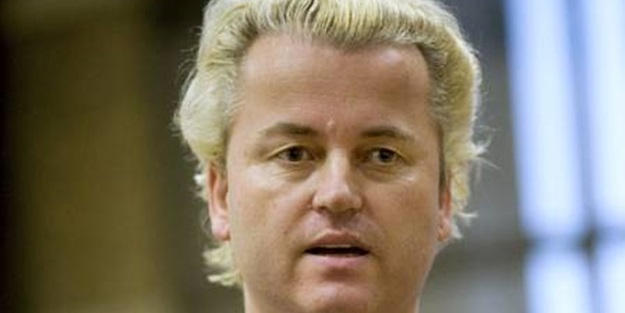 'Türkiye, bizden uzak dur'