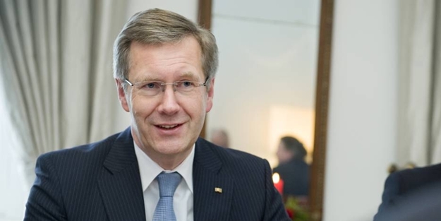 Wulff: İslam Almanya'da resmi din olmalı