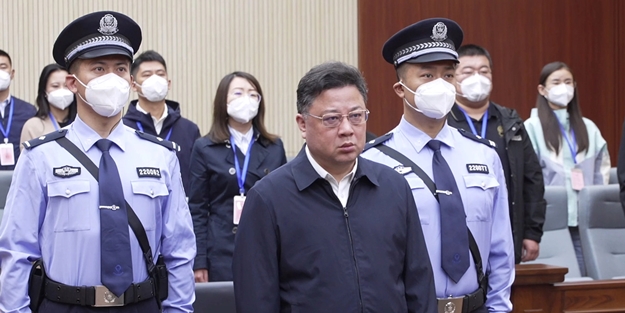 Xi Jinping karşıtı bakan yardımcısına ömür boyu hapis cezası