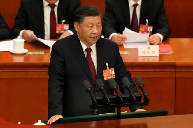 Xi Jinping, Komünist Çin’in yeni dönemdeki öncelik ve politikalarını açıkladı