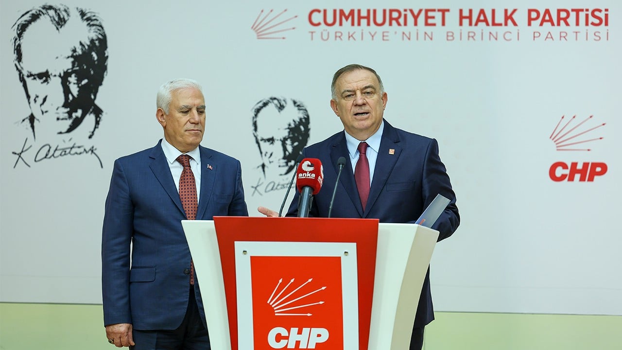 Ya imana geldiler ya da şeytanlık peşindeler? Duy ama sakın inanma CHP cami yapmak istiyor